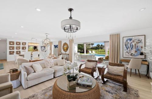Moorings House | Luxury Beach House with a View