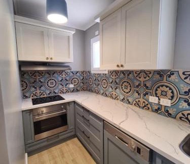 Ad-Dab'ah House | Luxury Beach Living in Mountain View