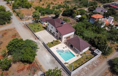 Matanzas Villa | Luxury Beach Villa with Private Pool, Jacuzzi, Beach Club Access with Restaurant & Adventure Nearby