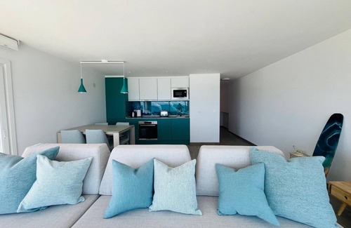 Torreguadiaro Apartment | Luxury, beachfront, two bed apartment.