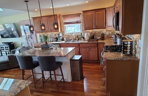 Highlands Apartment | LUXURY BEACHFRONT 1BR SUITE OCEAN VIEWS PVT DECK