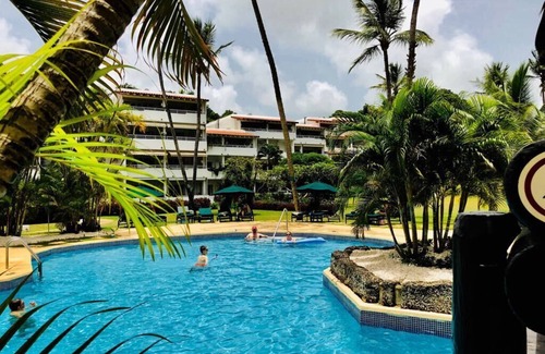 Porters Apartment | Luxury beachfront 2 bed, 2 bath apartment, overlooking pool, newly refurbished
