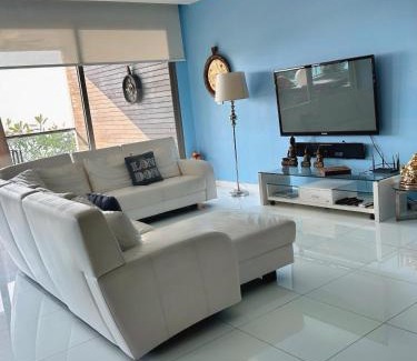North Pattaya Apartment | Luxury Beachfront Condo with Ocean Views
