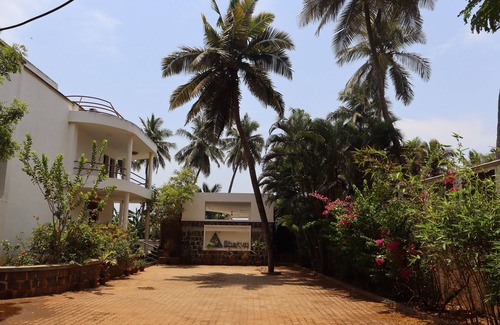 Bommayapalayam Villa | Luxury Beachfront Heritage Villa.