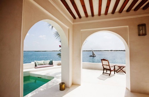 Shela Villa | Luxury beachfront holiday house, pool garden all sea views, Forodhani House Lamu