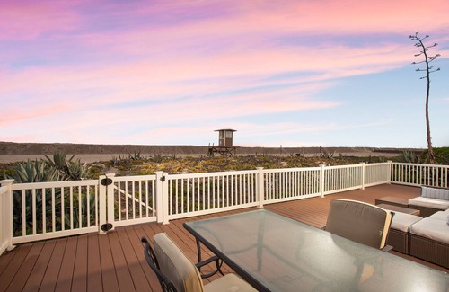 Sunset Beach House | Luxury Beachfront Home