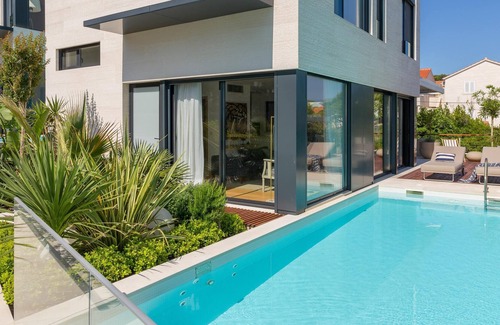 Sutivan Villa | Luxury Beachfront Villa Sutivan 2 with heated private pool at the beach in Sutivan - Brac
