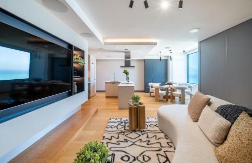 Bloubergstrand Apartment | Luxury Beachfront Penthouse, Blouberg- 3 Bedroom