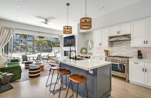 Huntington Beach House | Luxury Beachside Villa - Steps to the sand and beach