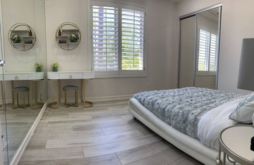 North City Resort | Luxury beautiful Resort house with Salt pool, Tennis, Screen Golf/Game