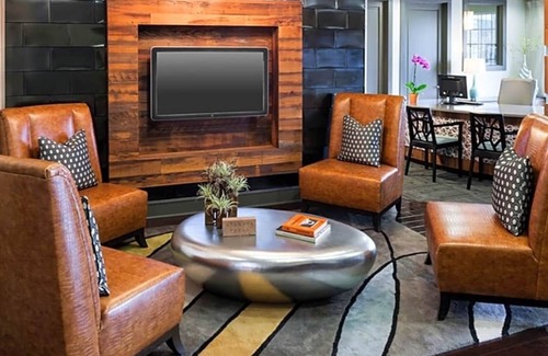 Oak Cliff Condo | Luxury Bishop Arts 2/2 Condo