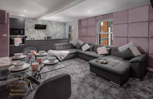 North Shore Apartment | Luxury Boutique 2 bedroom Apt, Central Blackpool