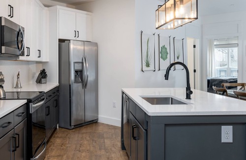 Asheville Condo | Luxury Boutique Condo in the ❤ of Downtown Asheville