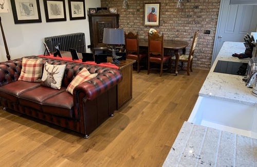 Skirpenbeck Cottage | Luxury Boutique Country Cottage with Hot Tub