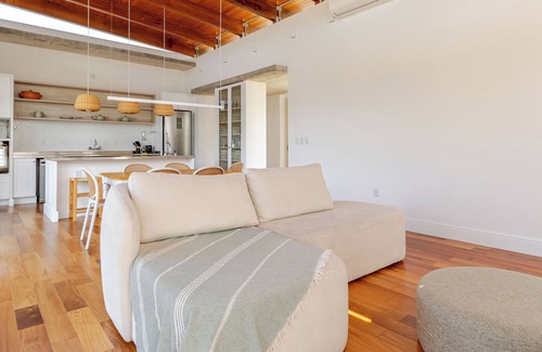 Muquem Villa | Luxury 4-bedroom villa in North Floripa