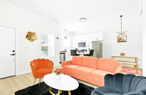 Houston Apartment | Luxury Brand New and Fully Furnished 3BR Apt Close to Downtown