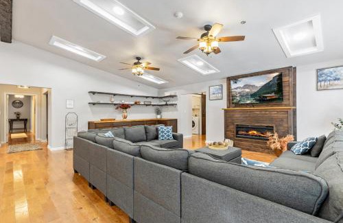 Inman Villa | Luxury Brooks Retreat