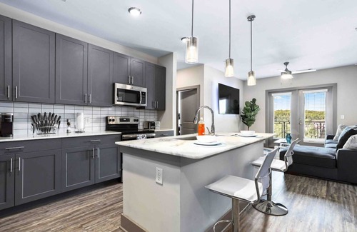 Lindridge-Martin Manor Apartment | Luxury Buckhead Apartment