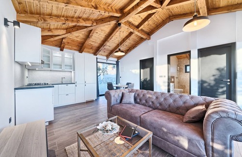 Susica House | Luxury Bungalow New Horizons V
