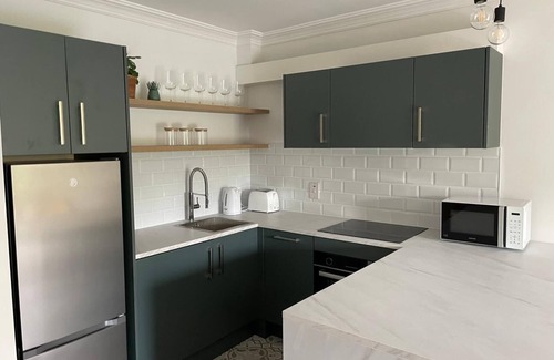 Galway Apartment | Luxury By The Coast - Sleeps 4