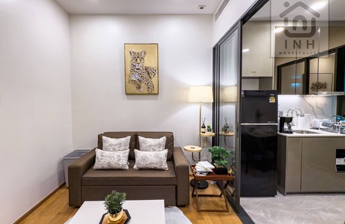 Bouvet Island Apartment | Luxury Condo in the Heart of Bangkok · 5 Min Siam Paragon · 6 Days Free Pickup