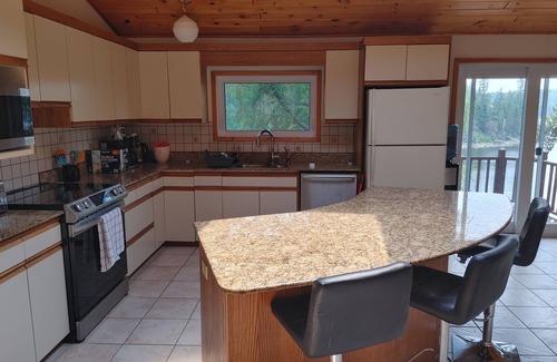 Whiteshell Cabin | Luxury Cabin at West Hawk Lake