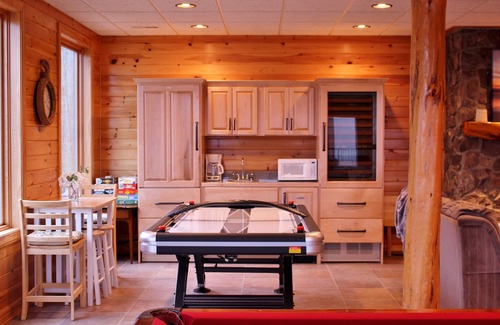 Hiwassee Cabin | Luxury Cabin for 23, Million Dollar View Lake Estate, Book Now for Summer & Fall