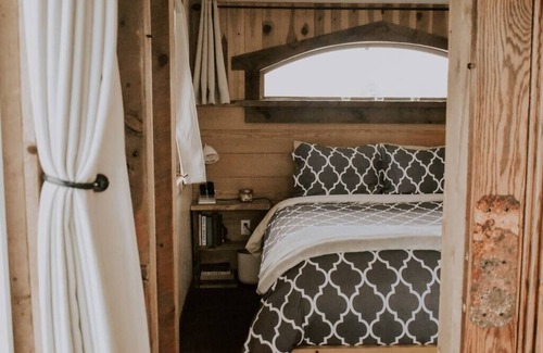 Cane Beds House | Luxury Cabin on 400 Acre Ranch Stunning Views Zion