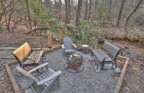 Helen House | Luxury Cabin Sleeps 8 with creekside fire pit near Helen GA