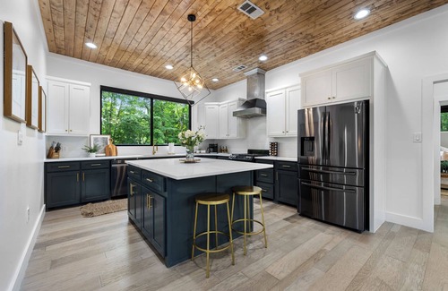 Broken Bow Cabin | Luxury Cabin | Sleeps 16 | Hot Tub+Outdoor Living