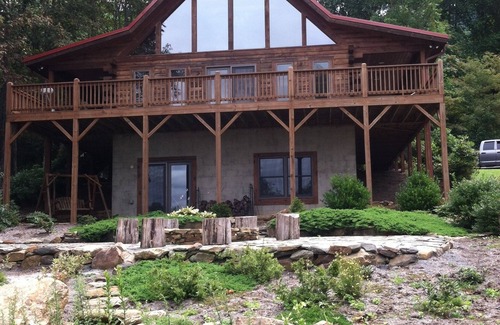 Bakersville Cabin | Luxury Cabin Spectacular Views Trout Streams Stone Fire Pit Golf Hiking