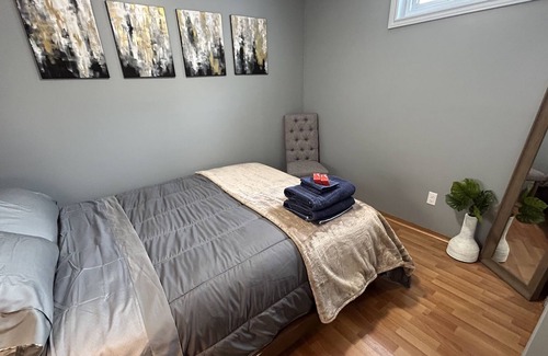 Prince Albert House | Luxury, Calm and Comfortable Suite in peaceful area.