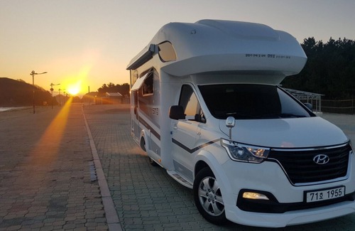 Haeundae House | Luxury camping car!!