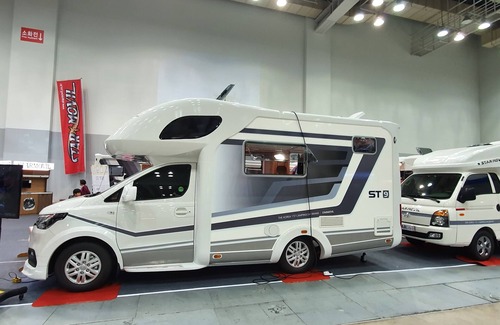Haeundae House | Luxury camping car!!