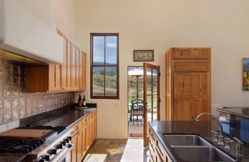 Missouri Heights House | Luxury Carbondale Home