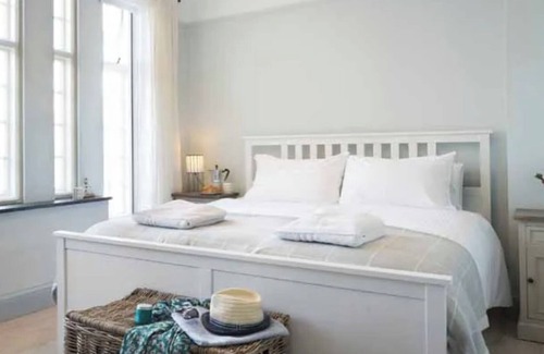 Rosudgeon Other | Luxury castle apartment on the Cornish south coast with epic sea views.