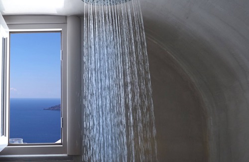 Imerovigli House | Luxury Cave Suite, Caldera View, Outdoor heated Jacuzzi