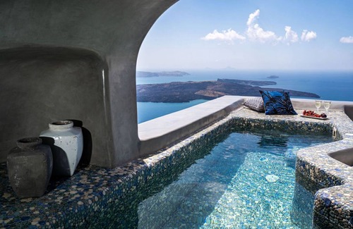 Imerovigli Villa | Luxury Cave Villa, Caldera View, Outdoor Heated Plunge Pool