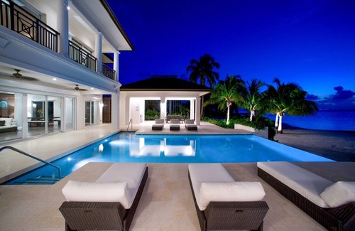 Bodden Town Villa | Luxury Cayman Villas