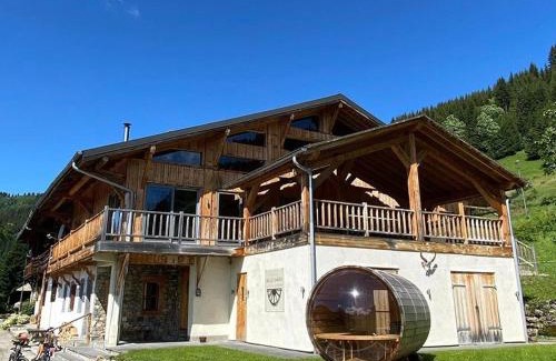 La Cote-d'Arbroz Ski Chalet | Luxury Chalet, stunning views with hot tub & sauna