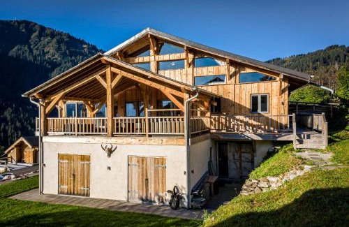 La Cote-d'Arbroz Ski Chalet | Luxury Chalet, stunning views with hot tub & sauna