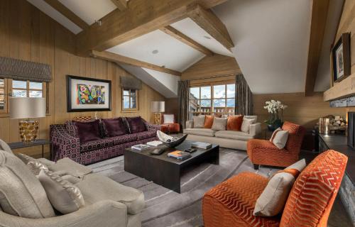 Klosters Platz Apartment | Luxury chalet with Jacuzzi