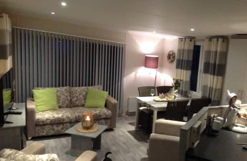 Municipality of Rheden Apartment | Luxury chalet with 45 sqm - in the beautiful Recratiepark "De Veerstal"