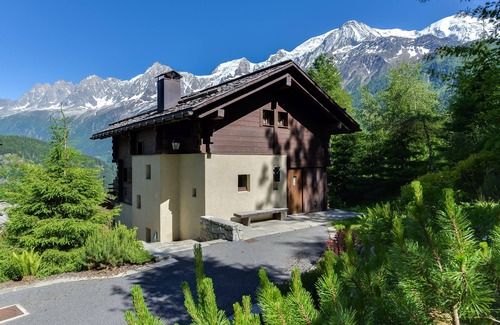 Les Houches Ski Chalet | Luxury chalet with free access to swimming pool and 5-star spa. Extraordinary view