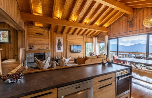 Les Angles Ski Chalet | Luxury chalet with lake view, SPA/Heated swimming pool, 300m from the ski slopes