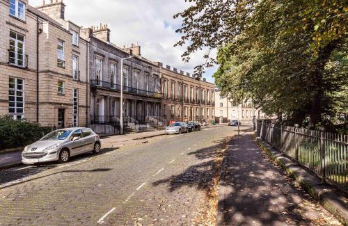 Bonnington Apartment | Luxury City Centre Apartment