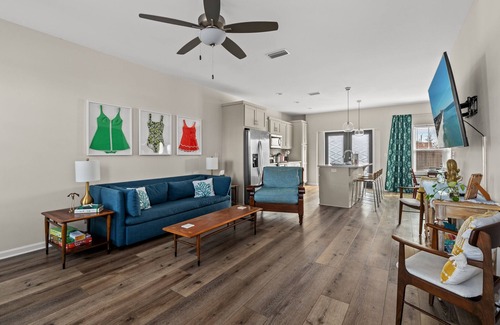 Callaway House | Luxury Coastal Inspired 4-Bedroom in Panama City