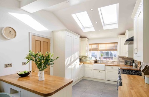 Whitley Bay House | Luxury Coastal Retreat In Whitley Bay - Sleeps 9