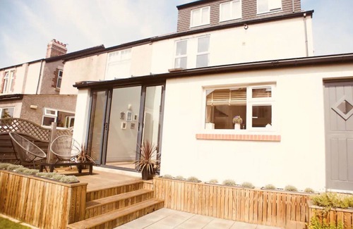 Whitley Bay House | Luxury Coastal Retreat In Whitley Bay - Sleeps 9