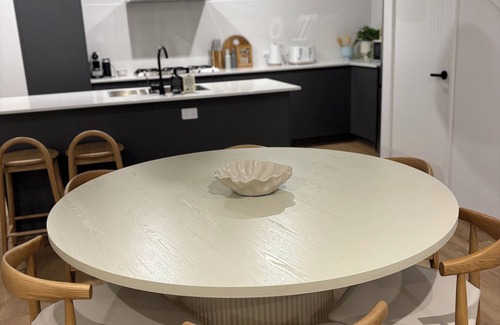 Iluka House | Luxury coastal townhouse only minutes from beach, restaurants and shops.